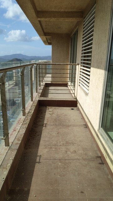 Balcony in 4 BHK Apartment at Rajesh Raj Grandeur, Powai – for Sale