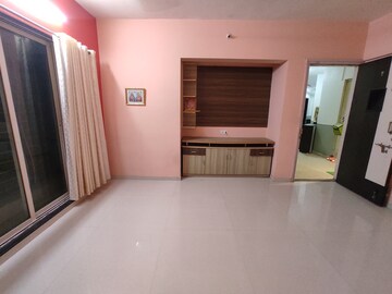 Room in 1 BHK Apartment at Cosmos Lounge, Manpada – for Rent