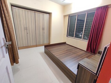 Room in 1 BHK Apartment at Cosmos Lounge, Manpada – for Rent