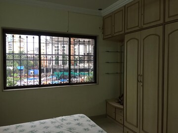 Room in 2 BHK Apartment at Jade Garden Pali Hill, Pali Hill – for Sale