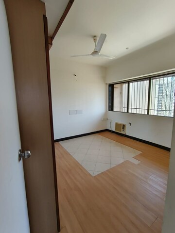 Room in 2 BHK Apartment at La Serena, Andheri West – for Rent