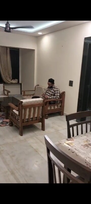 Living Room in 2.5 BHK Apartment at Bandra West – for Rent