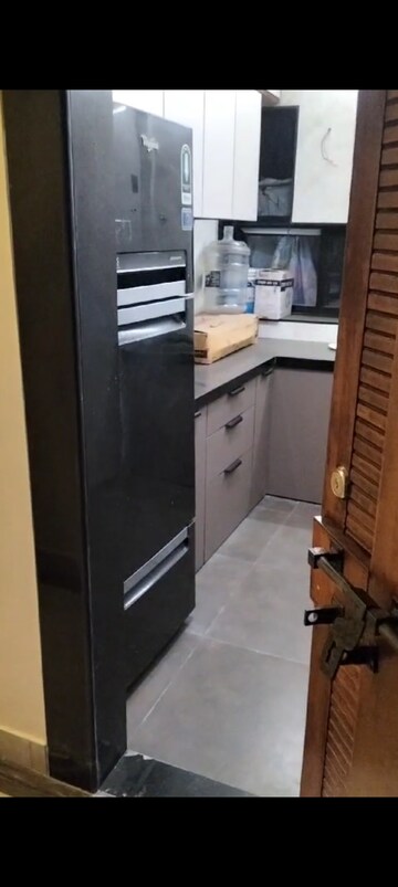 2.5 BHK Apartment For Rent in Bandra West