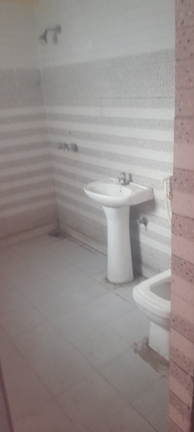 Bathroom, rwa-apartments-sector-70 2 Bedroom 850 Sq.Ft. Apartment In Sector 70 Noida 7951202