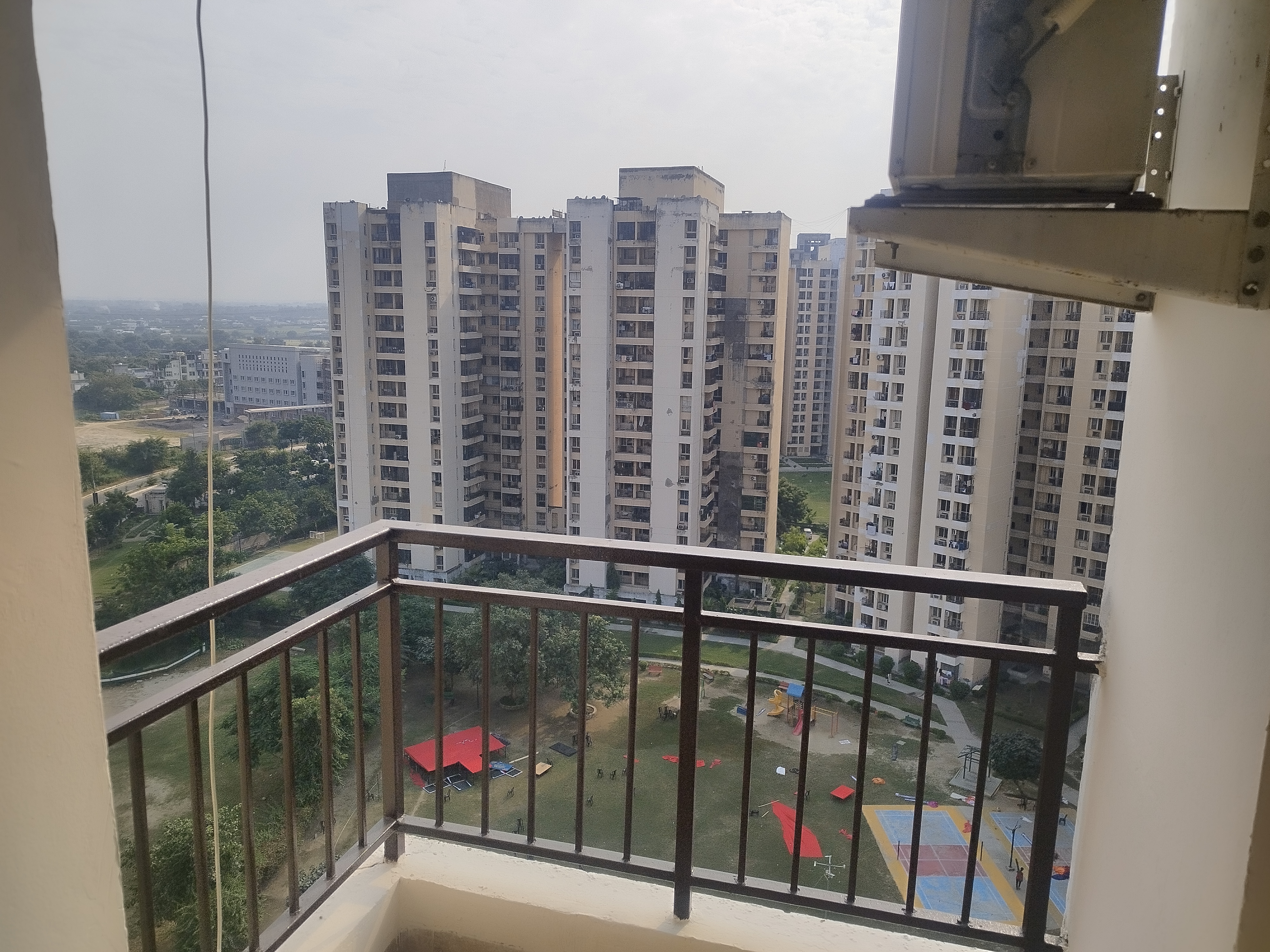 2 BHK 950 Sq.Ft. Apartment in Jaypee Greens Kosmos
