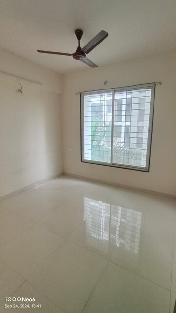 Room in 2 BHK Apartment at Pimpri – for Rent