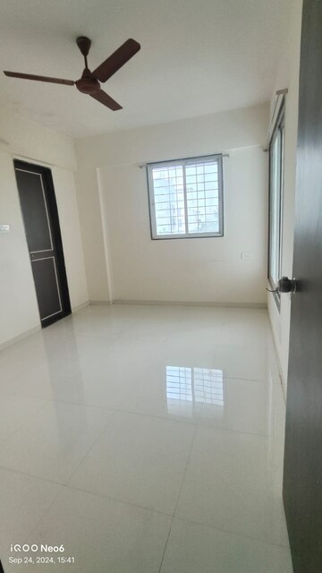 Room in 2 BHK Apartment at Pimpri – for Rent