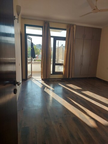 Master Bedroom in 4 BHK Builder Floor at New Friends Colony – for Rent