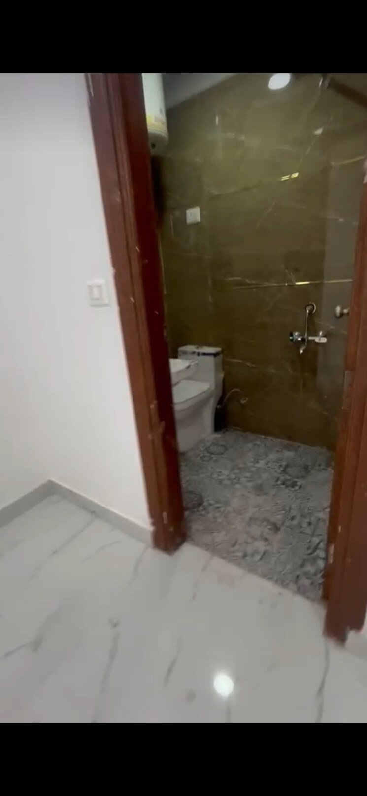 Bathroom, sultanpur 2 Bedroom 85 Sq.Yd. Builder Floor In Sultanpur Delhi 7951296