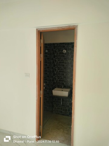 Furnished Amenities in 2 BHK Apartment at Shree Tirupati Maple Tower, Kondhwa – for Rent
