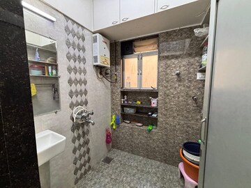 Bathroom in 2 BHK Apartment at Unique Poonam Vihar, Mira Road – for Sale