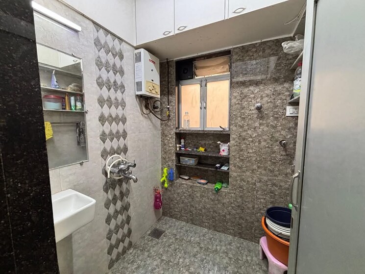 Bathroom, unique-poonam-vihar 2 Bedroom 805 Sq.Ft. Apartment In Mira Road Thane 7951307