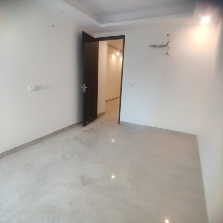 Bedroom, sultanpur 3 Bedroom 135 Sq.Yd. Builder Floor In Sultanpur Delhi 7951310