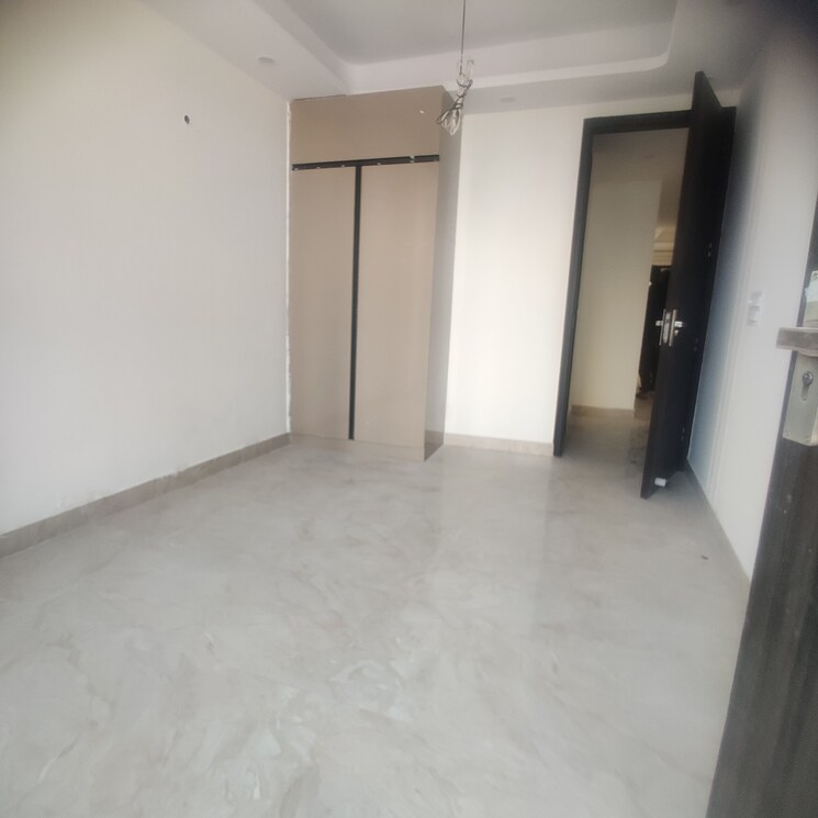 Bedroom, sultanpur 3 Bedroom 135 Sq.Yd. Builder Floor In Sultanpur Delhi 7951310