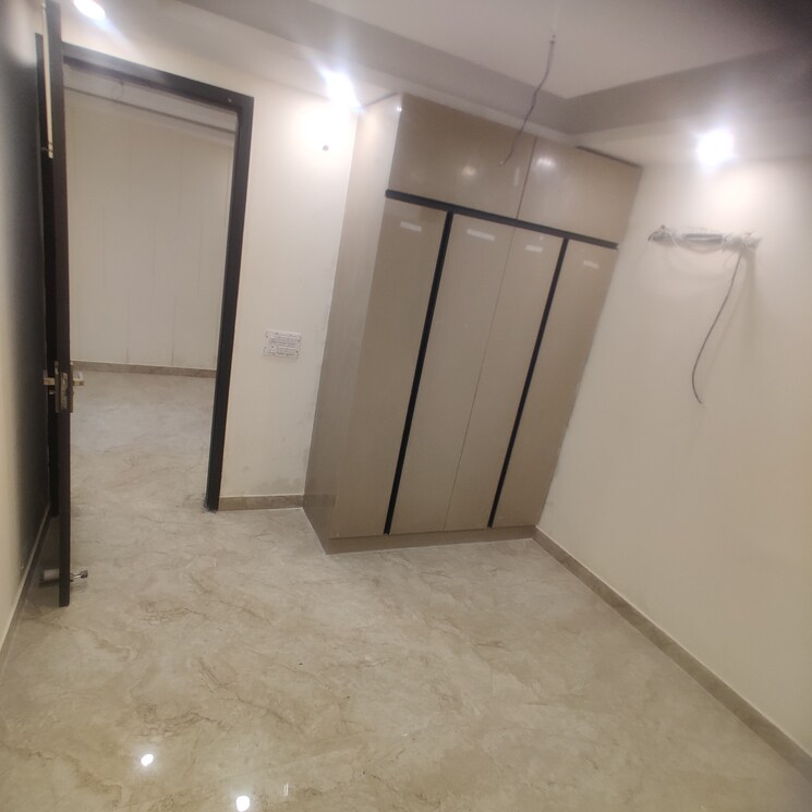 Bedroom, sultanpur 3 Bedroom 135 Sq.Yd. Builder Floor In Sultanpur Delhi 7951310