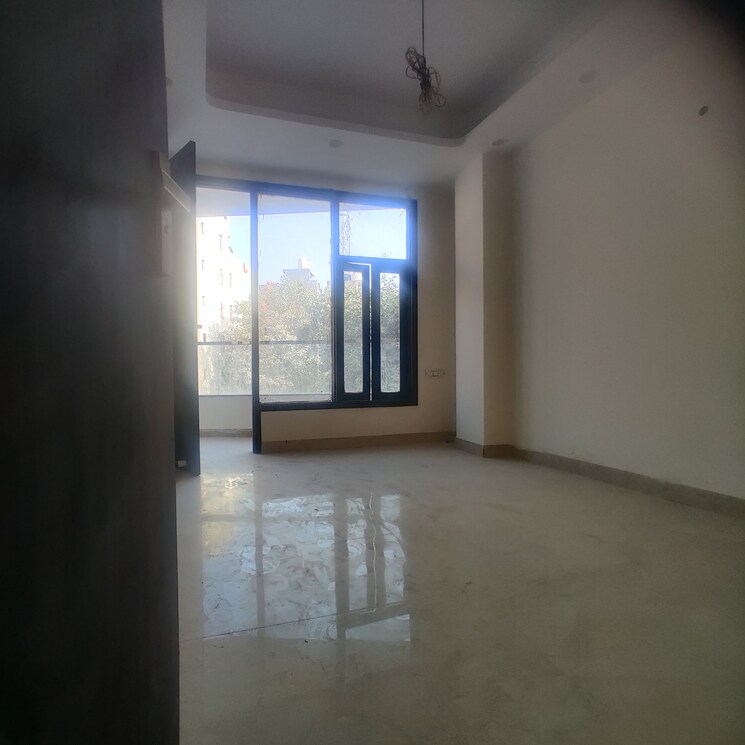 Bedroom, sultanpur 3 Bedroom 135 Sq.Yd. Builder Floor In Sultanpur Delhi 7951310