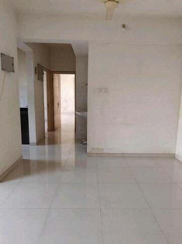 2 BHK Apartment For Rent in Cosmos Habitat, Majiwada