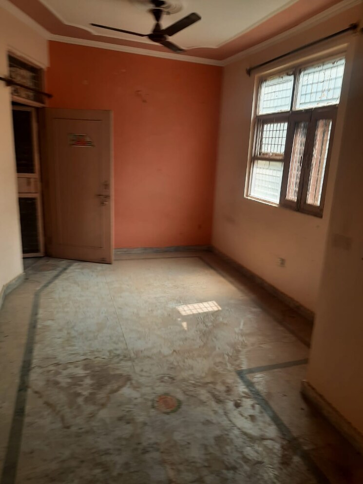Room, rajendra nagar sector 4 3 Bedroom 900 Sq.Ft. Independent House In Rajendra Nagar Sector 4 Ghaziabad 7951319