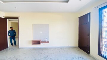 Room in 3 BHK Independent House at GMADA Eco City, North Mullanpur – for Rent