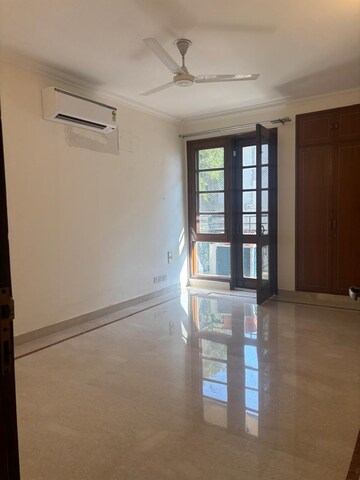 Master Bedroom in 4 BHK Builder Floor at Chanakyapuri – for Rent