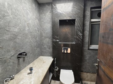 Bathroom in 3 BHK Builder Floor at Emaar Marbella, Sector 66 – for Rent