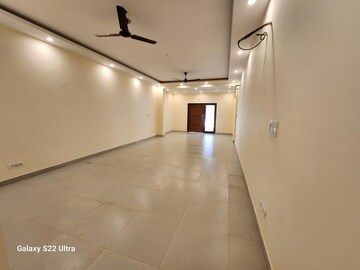 Master Bedroom in 4 BHK Builder Floor at Nehru Enclave – for Rent