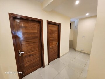 Room in 4 BHK Builder Floor at Nehru Enclave – for Rent