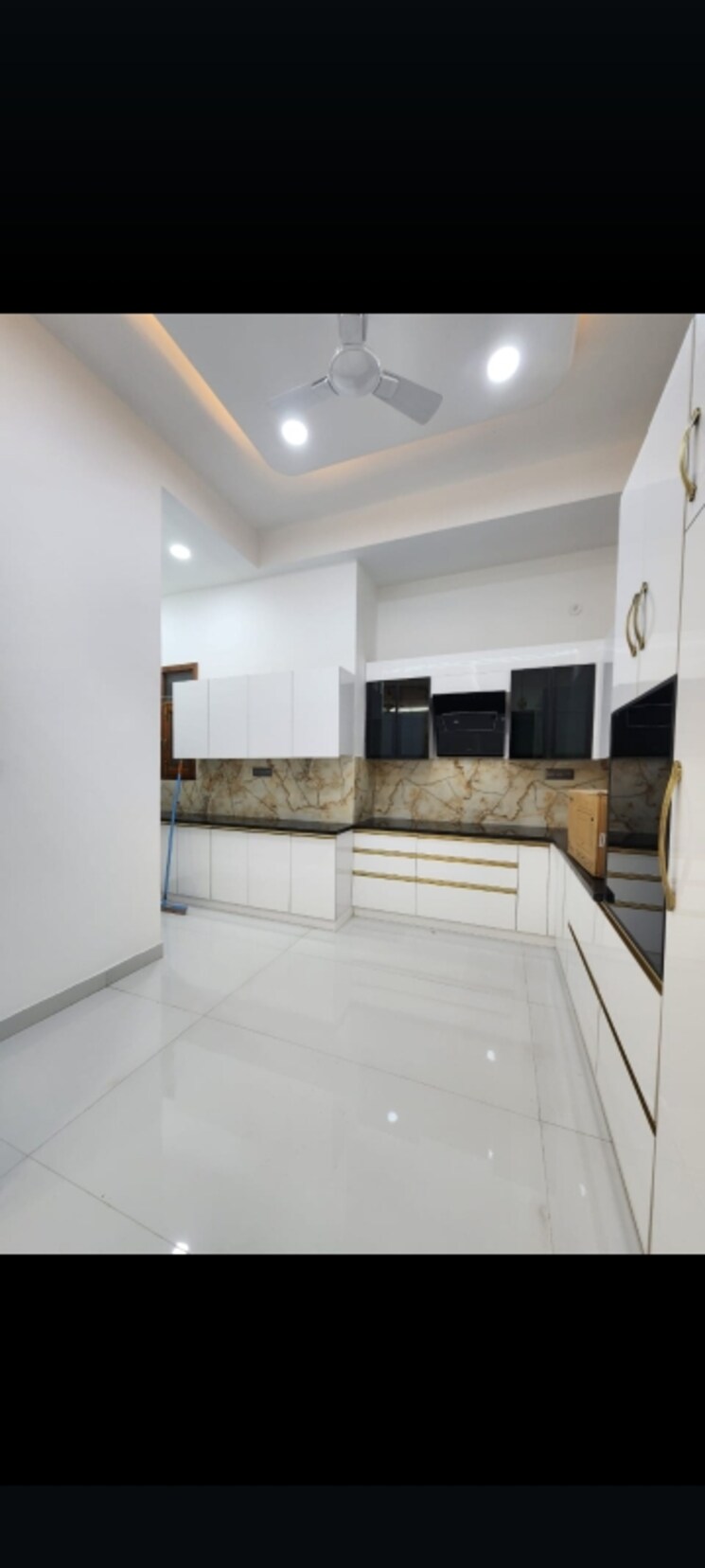 Kitchen, sai-enclave-niti-khand 4 Bedroom 2700 Sq.Ft. Builder Floor In Niti Khand Ghaziabad 7951442