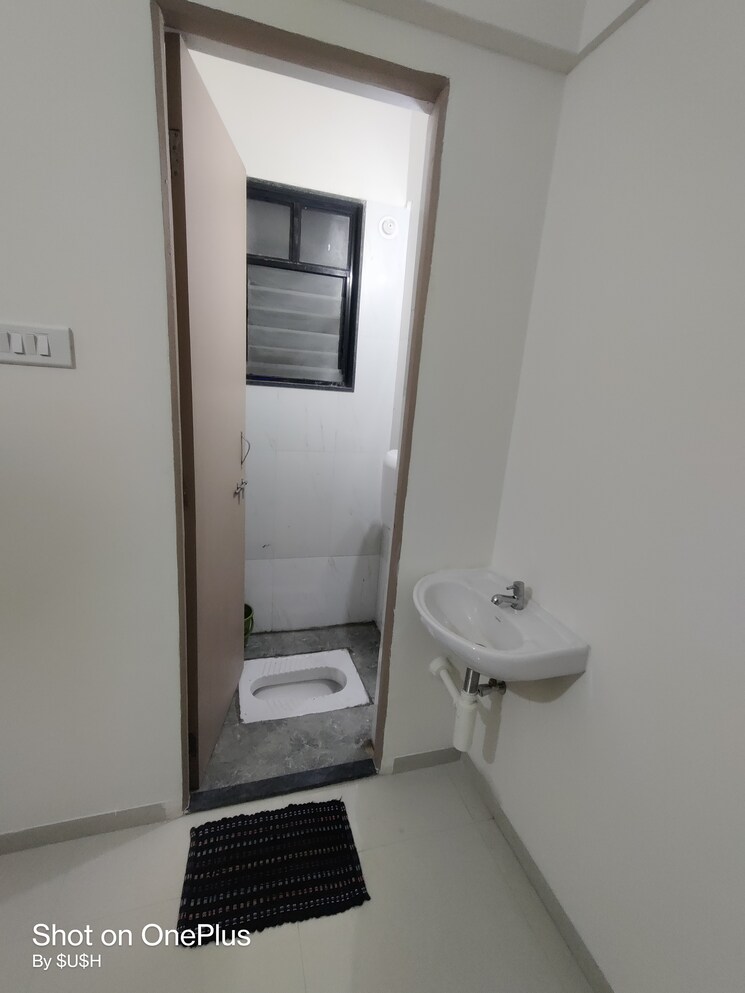 Bathroom, kohinoor-sapphire 2 Bedroom 549 Sq.Ft. Apartment In Tathawade Pune 7951438