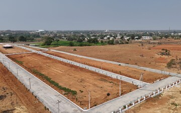 Plot For Sale in Prakash Suradru, Rudraram