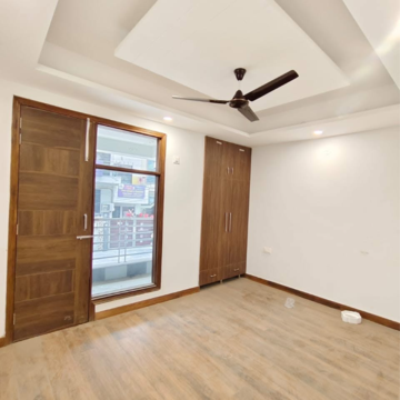Room in 2 BHK Builder Floor at Sector 23 – for Rent