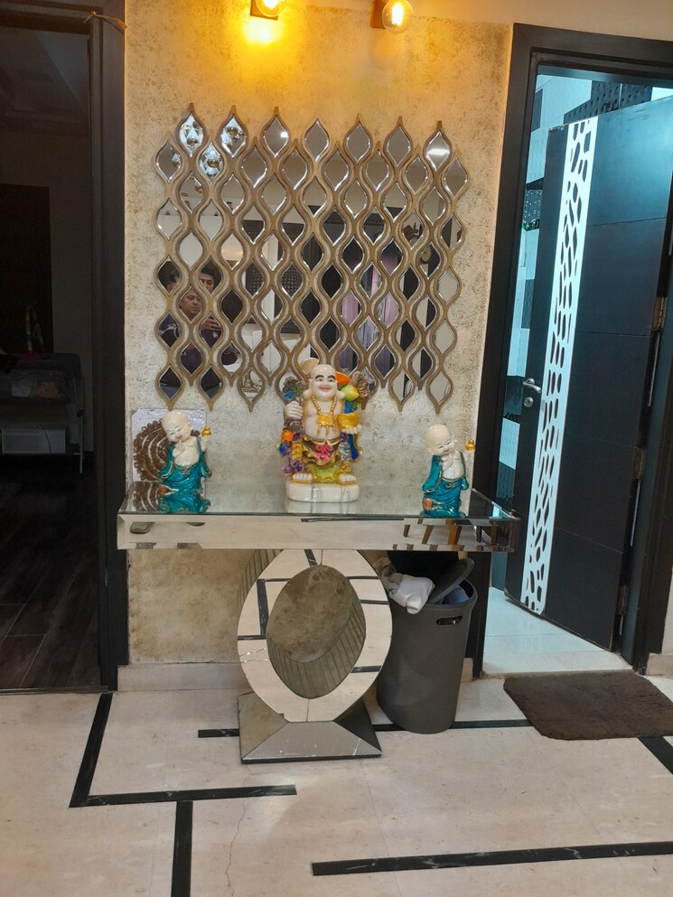 undefined, rohini sector 11 4 Bedroom 130 Sq.Mt. Builder Floor In Rohini Sector 11 Delhi 7951512