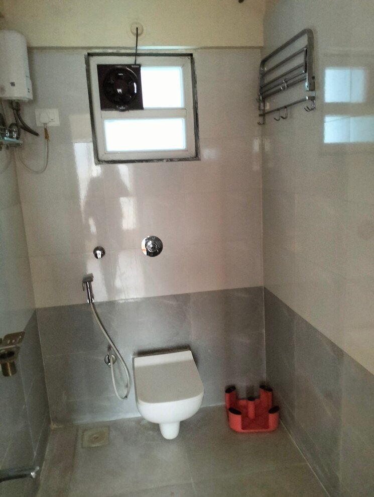 Bathroom, vighnaharta-tagore-nagar-kaivalyadham-chsl 2 Bedroom 650 Sq.Ft. Apartment In Vikhroli East Mumbai 7951553