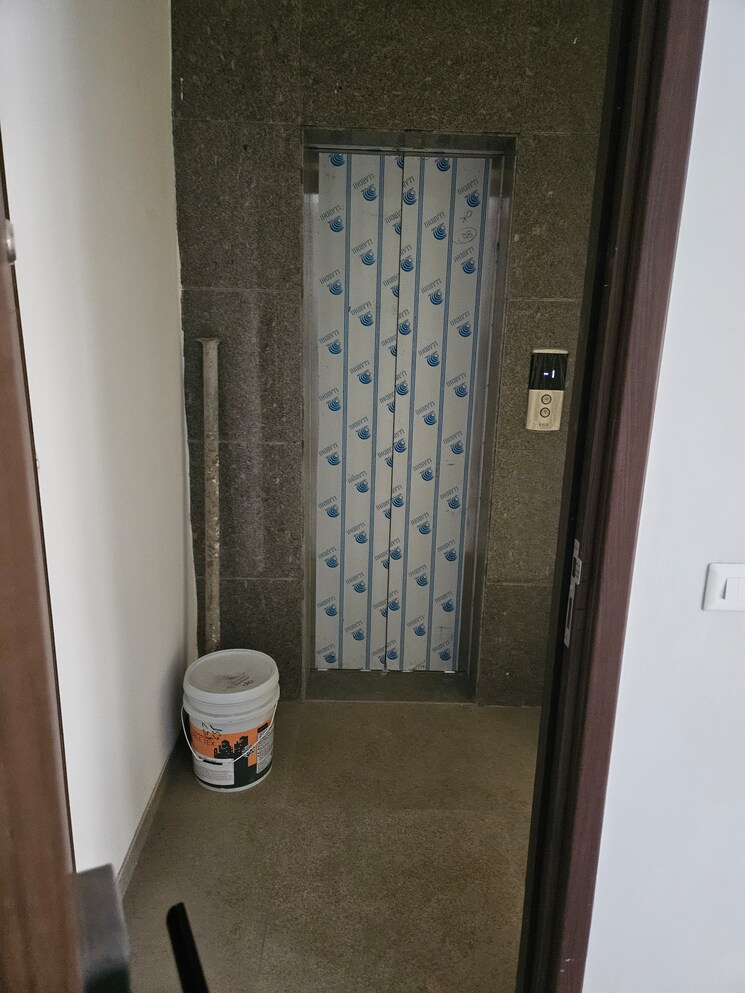  Parking, signature-global-city 2 Bedroom 1060 Sq.Ft. Apartment In Sector 37d Gurgaon 7951551