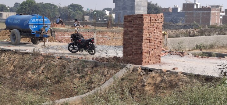 undefined, upsidc site b  60 Sq.Yd. Plot In Upsidc Site B Greater Noida 7951599