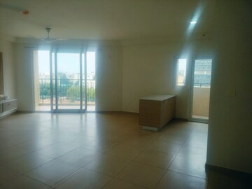 Room in 3 BHK Apartment at Bhartiya Nikoo Homes Phase 2, Thanisandra Main Road – for Rent
