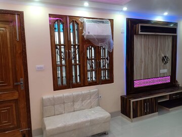 Living Room in 3 BHK Builder Floor at Sector 37 – for Rent
