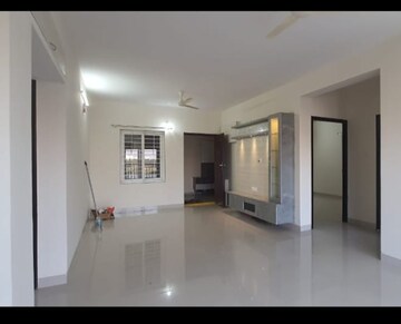 Room in 3 BHK Apartment at Narsingi – for Rent