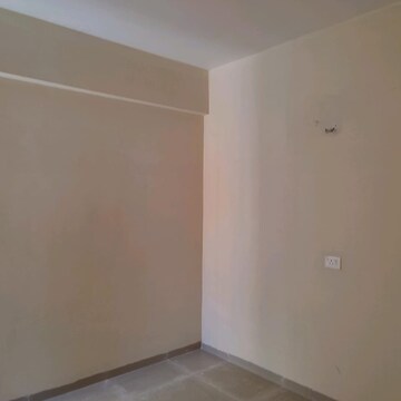 Room in 2 BHK Apartment at Aditya City Apartments, Shahpur Bamheta – for Rent