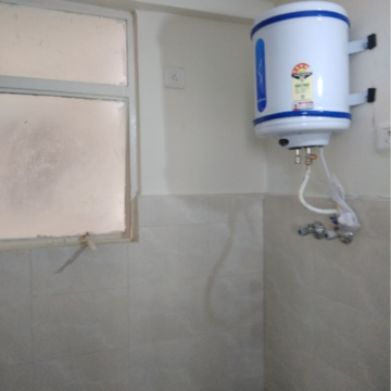 Bathroom in 2 BHK Apartment at Suncity Avenue 102, Sector 102 – for Sale