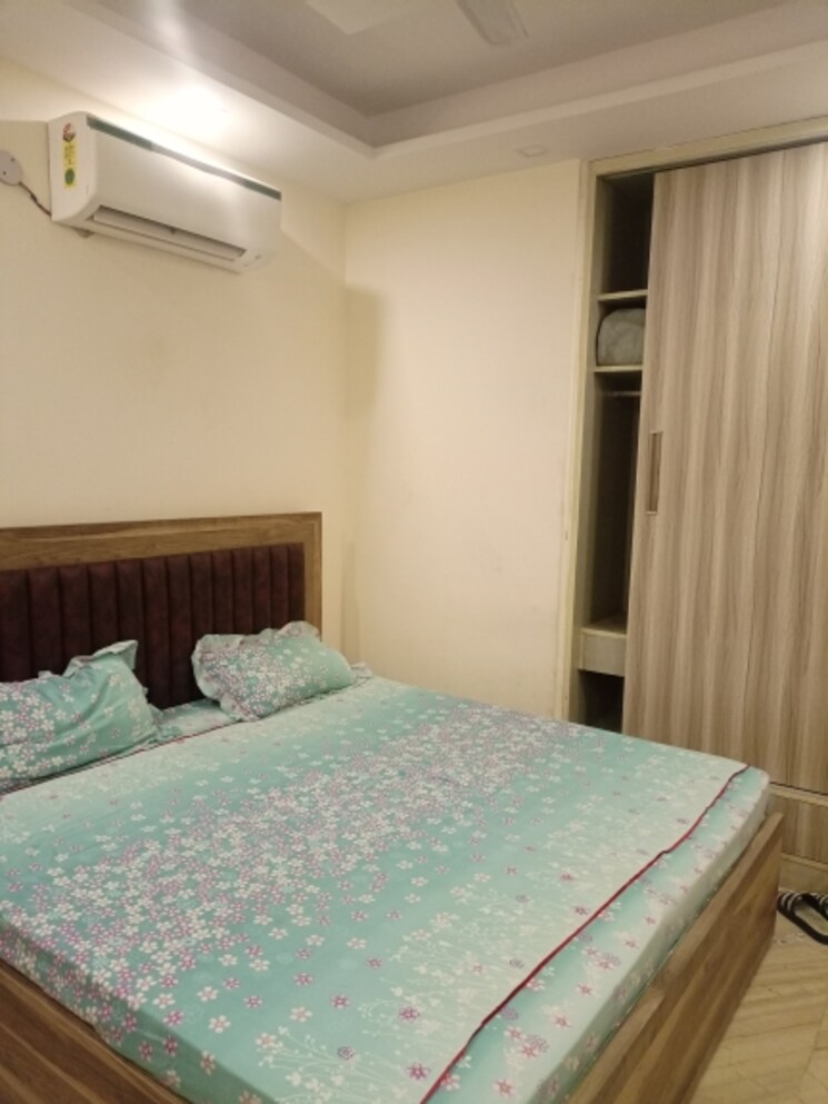Bedroom, rajouri garden 3 Bedroom 1400 Sq.Ft. Builder Floor In Rajouri Garden Delhi 7951792