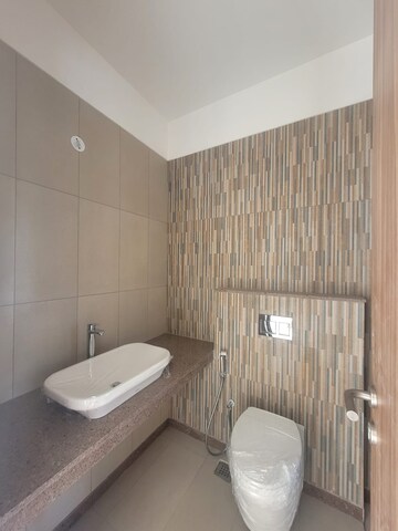 Bathroom in 3 BHK Apartment at Shapoorji Pallonji Vicinia, Powai – for Sale