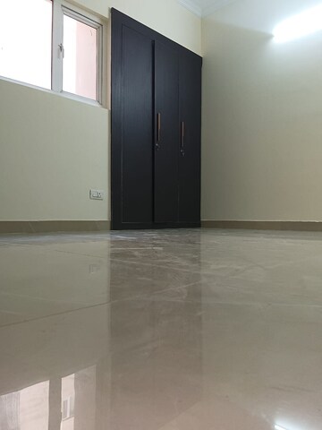 Room in 3 BHK Apartment at Ace Divino, Sector 1 Greater Noida – for Sale