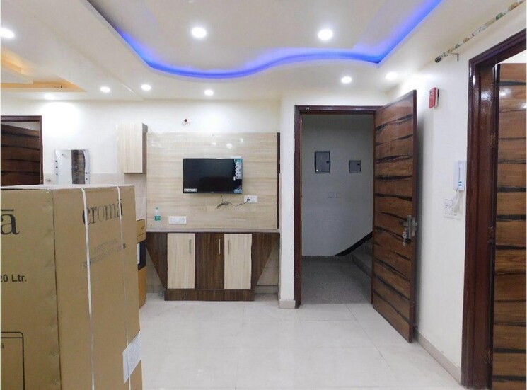 Master Bedroom, dwarka mor 3.5 Bedroom 1200 Sq.Ft. Builder Floor In Dwarka Mor Delhi 7951903