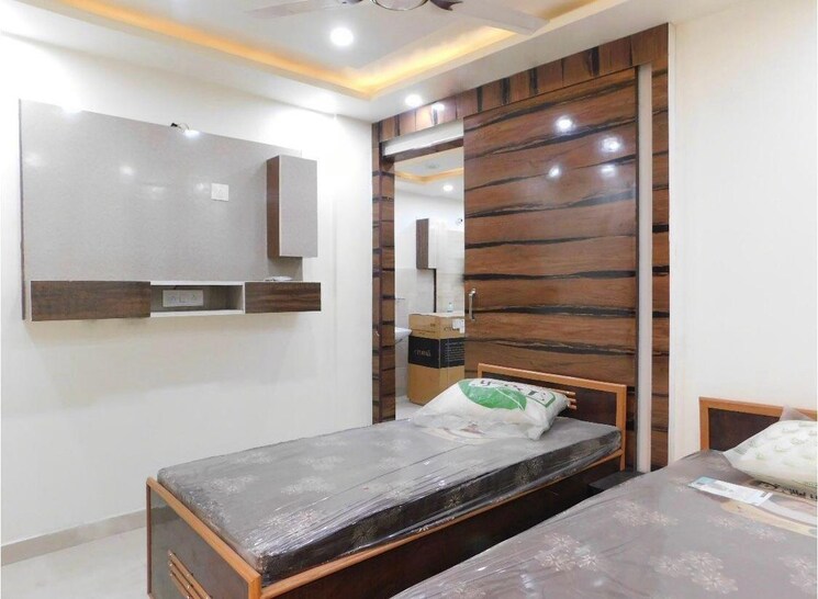 Room, dwarka mor 3.5 Bedroom 1200 Sq.Ft. Builder Floor In Dwarka Mor Delhi 7951903