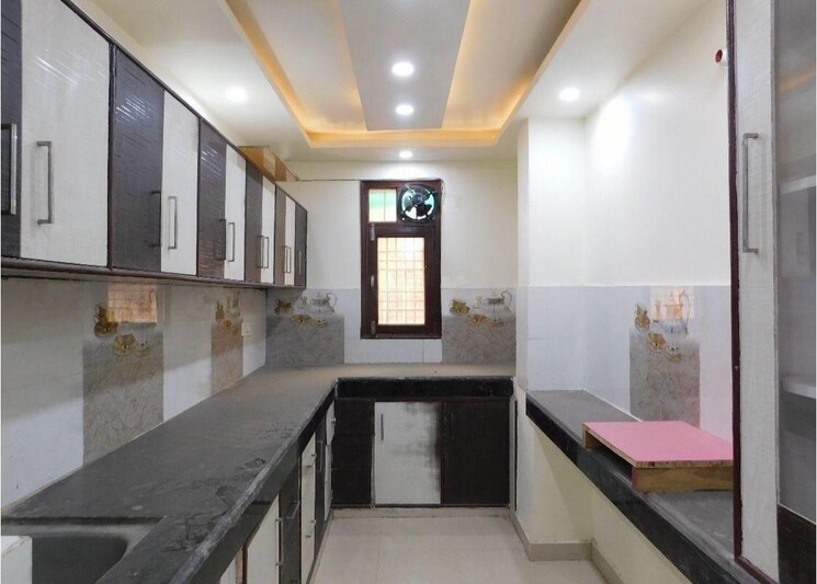 Kitchen, dwarka mor 3.5 Bedroom 1200 Sq.Ft. Builder Floor In Dwarka Mor Delhi 7951903