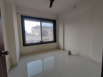 Room in 2 BHK Apartment at Metro Tulsi Elanza, Chembur – for Rent