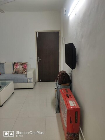 Furnished Amenities in 1 BHK Apartment at Shree Vardhman Green Court, Sector 90 – for Rent