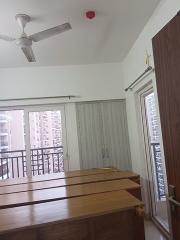 Room in 2 BHK Apartment at Ace Divino, Sector 1 Greater Noida – for Rent