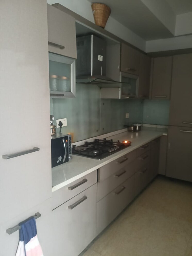 Kitchen, omaxe-twin-towers 3.5 Bedroom 1850 Sq.Ft. Apartment In Sector 50 Noida 7951964